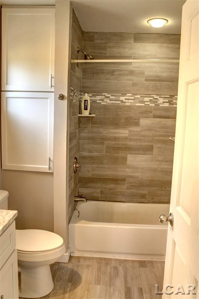 9060 East Monroe Road Britton, MI 49229 - Photo 8 of 22 Master Bath
