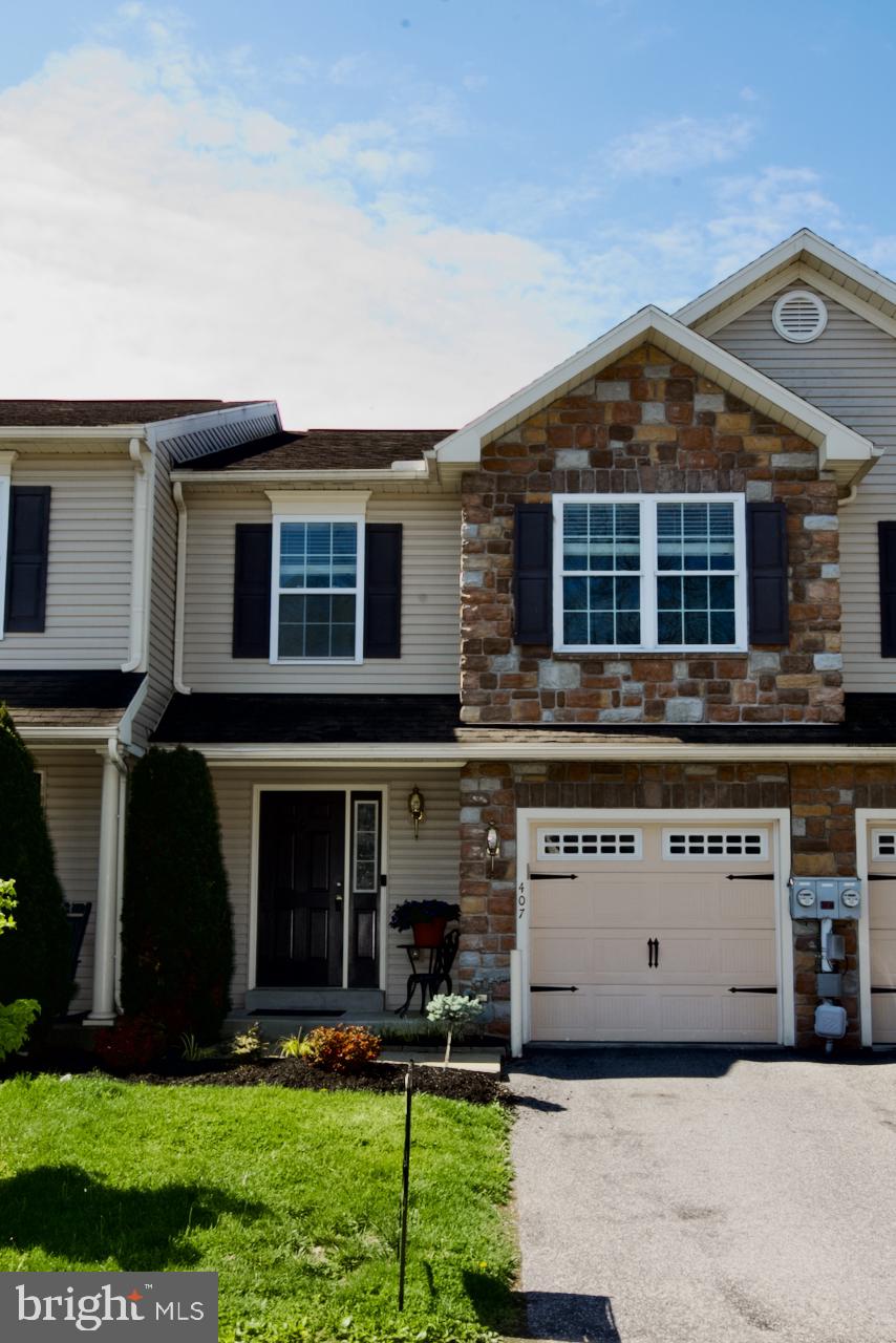 407 Caramist Circle Sinking Spring, PA 19608 - Photo 2 of 44