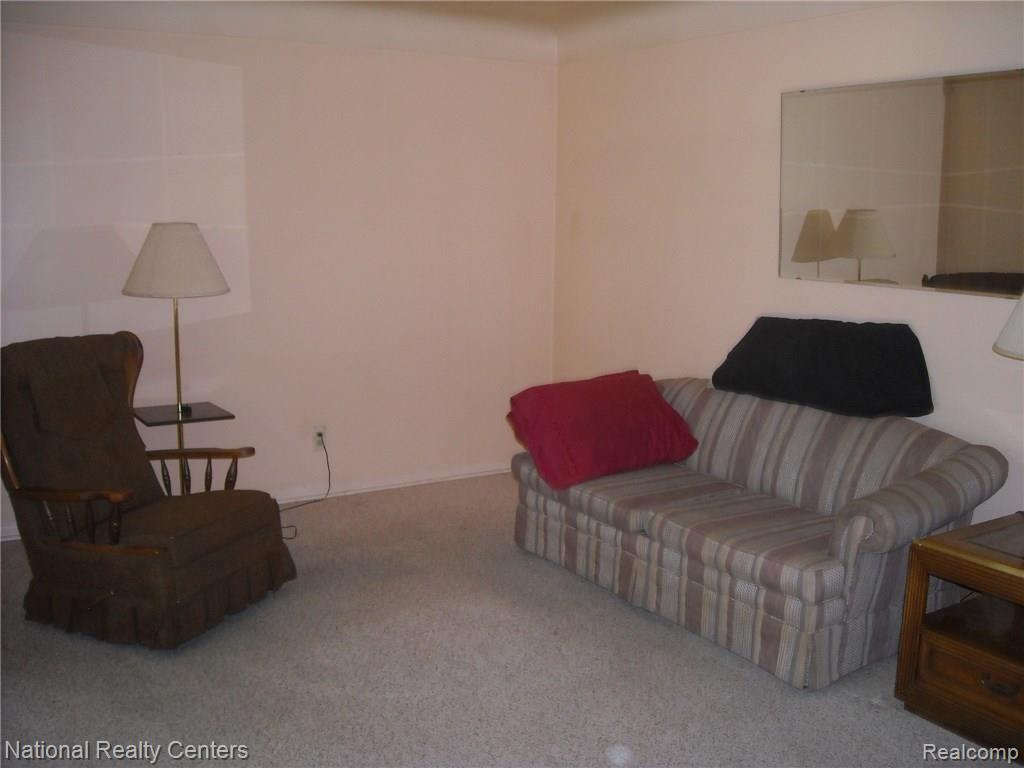 101 Arizona Avenue Rochester Hills, MI 48309 - Photo 13 of 16