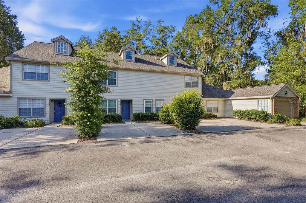 5258 Southwest 97 Drive Gainesville, FL 32608 - Photo 3 of 36