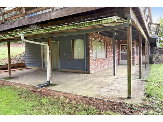 $1,449,999 | 19955 Southeast Tillstrom Road, Damascus, OR 97089