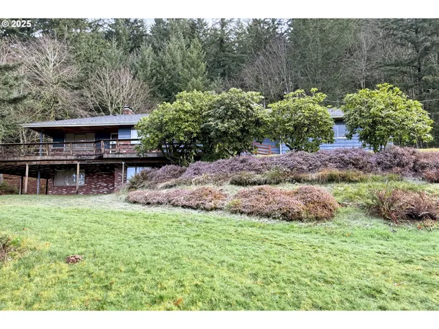 $1,449,999 | 19955 Southeast Tillstrom Road, Damascus, OR 97089