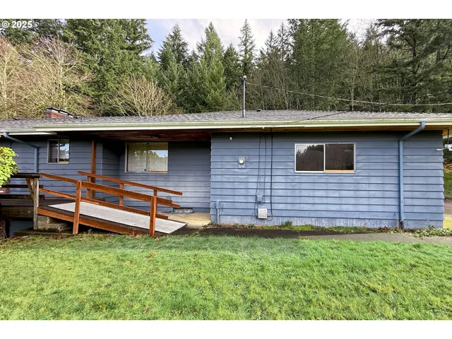 $1,449,999 | 19955 Southeast Tillstrom Road, Damascus, OR 97089