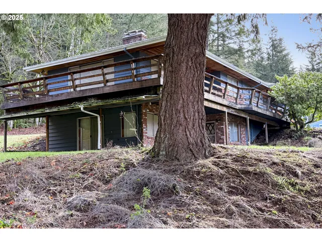 $1,449,999 | 19955 Southeast Tillstrom Road, Damascus, OR 97089