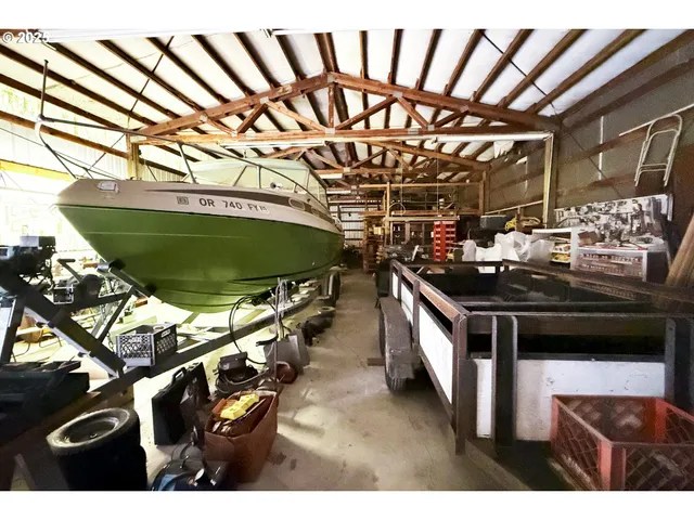 $1,449,999 | 19955 Southeast Tillstrom Road, Damascus, OR 97089