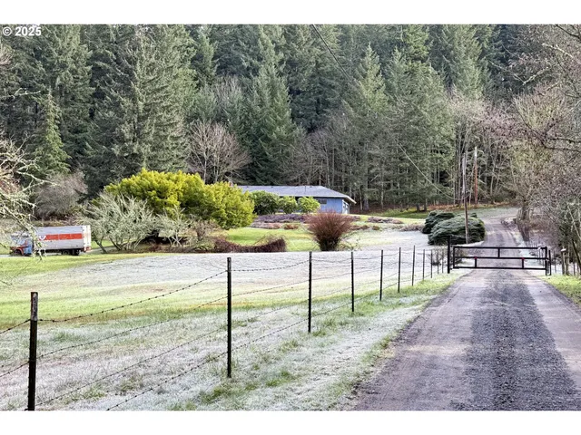 $1,449,999 | 19955 Southeast Tillstrom Road, Damascus, OR 97089