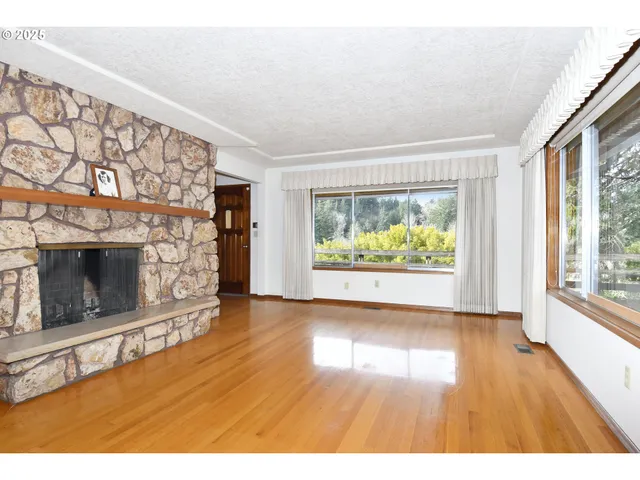 $1,449,999 | 19955 Southeast Tillstrom Road, Damascus, OR 97089