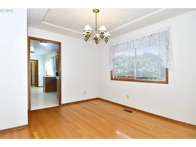 $1,449,999 | 19955 Southeast Tillstrom Road, Damascus, OR 97089