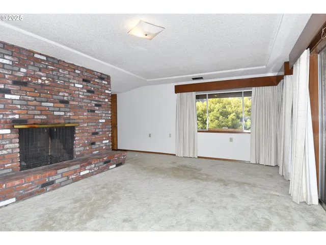 $1,449,999 | 19955 Southeast Tillstrom Road, Damascus, OR 97089