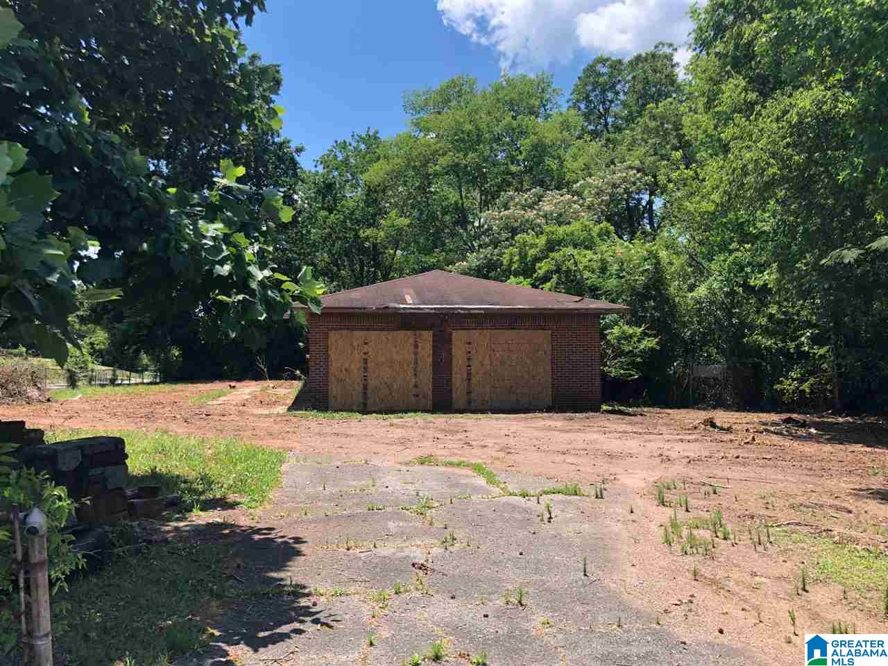 3604 Wenonah Road Southwest Birmingham, AL 35221 - Photo 2 of 6