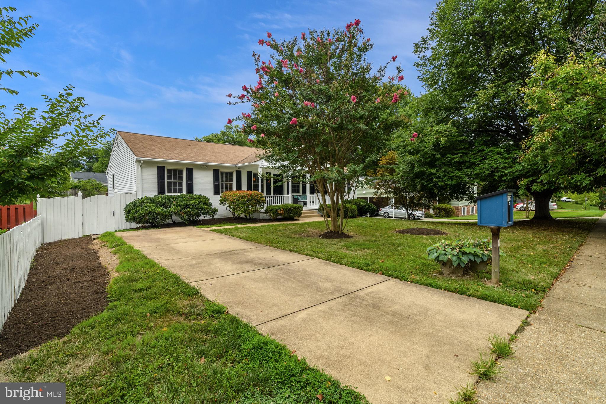 1603 Evers Drive McLean, VA 22101 - Photo 3 of 38