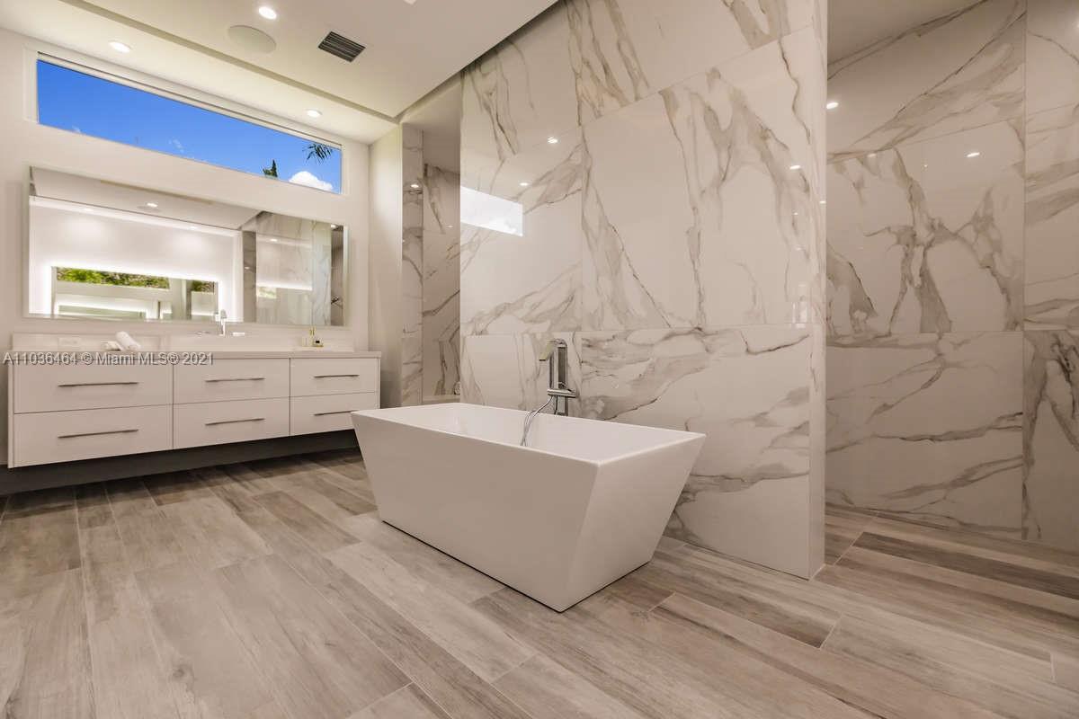 3099 Lake Ridge Lane Weston, FL 33332 - Photo 26 of 71 Gallery Image 26