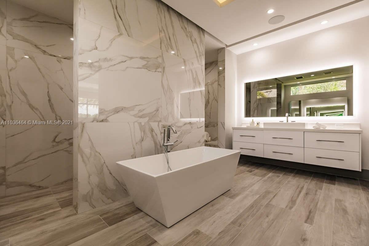3099 Lake Ridge Lane Weston, FL 33332 - Photo 27 of 71 Gallery Image 27