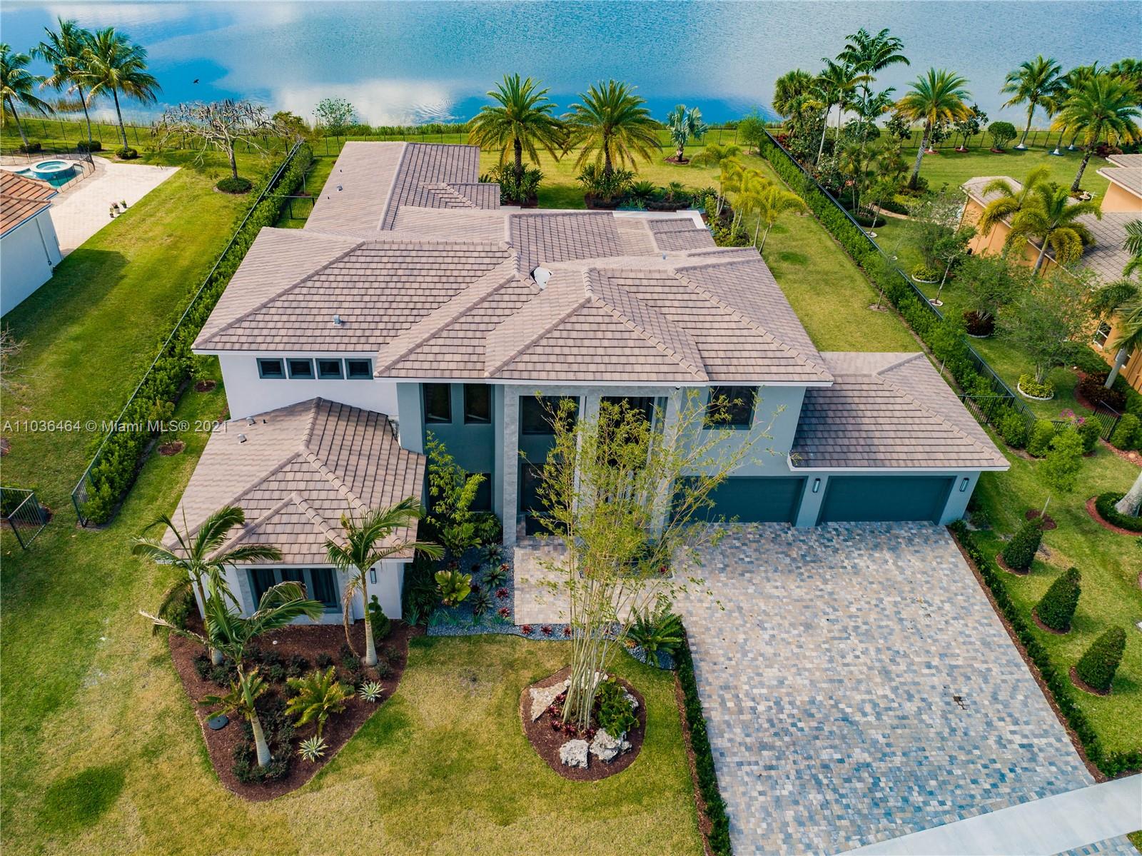3099 Lake Ridge Lane Weston, FL 33332 - Photo 3 of 71 Gallery Image 3