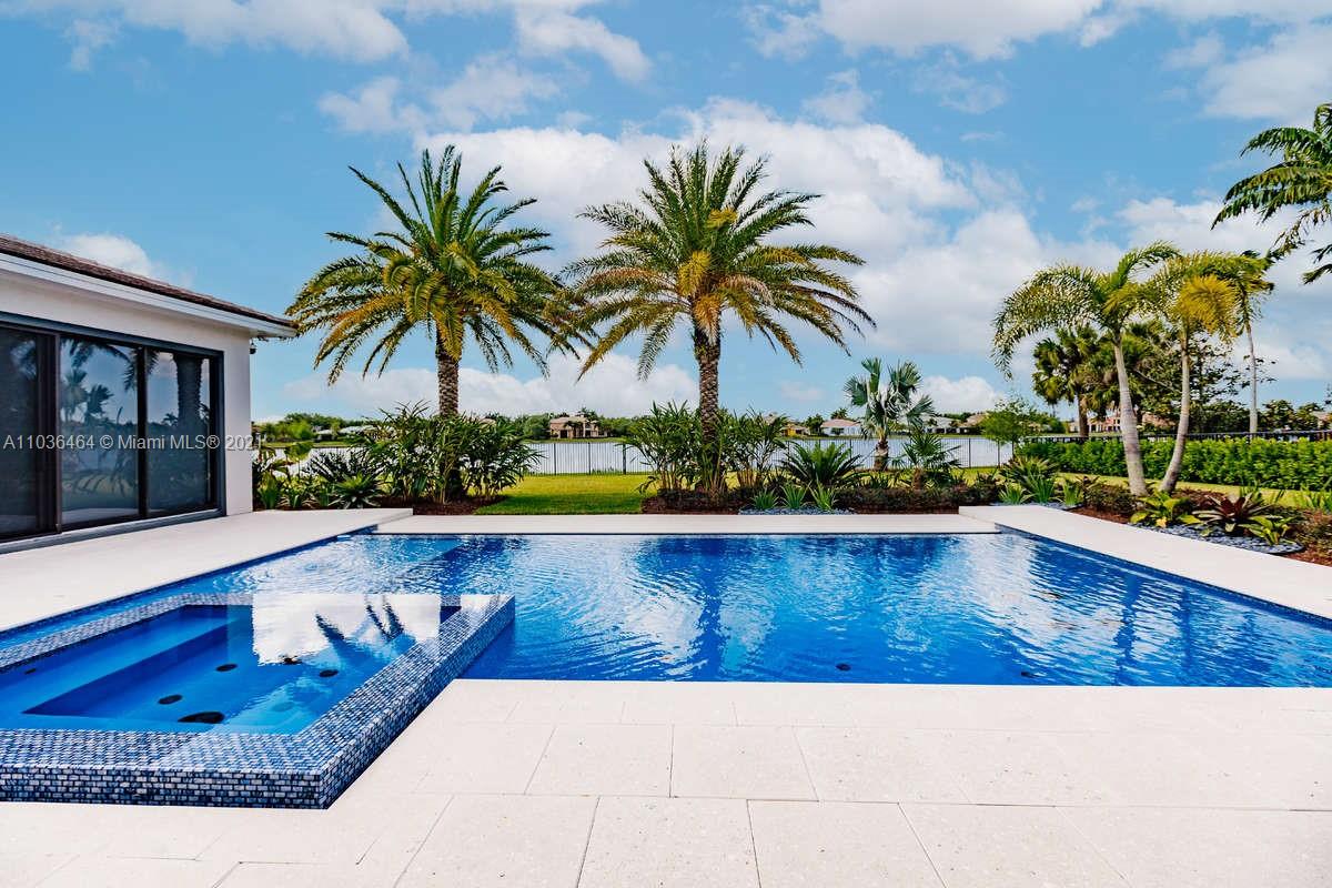 3099 Lake Ridge Lane Weston, FL 33332 - Photo 8 of 71 Gallery Image 8