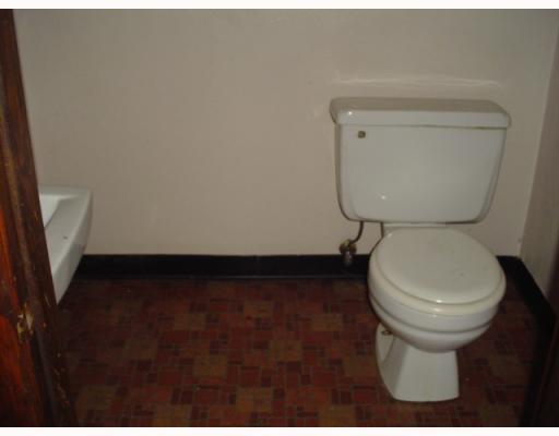 356 Oak Road Plum, PA 15239 - Photo 8 of 8 Other. Powder Room