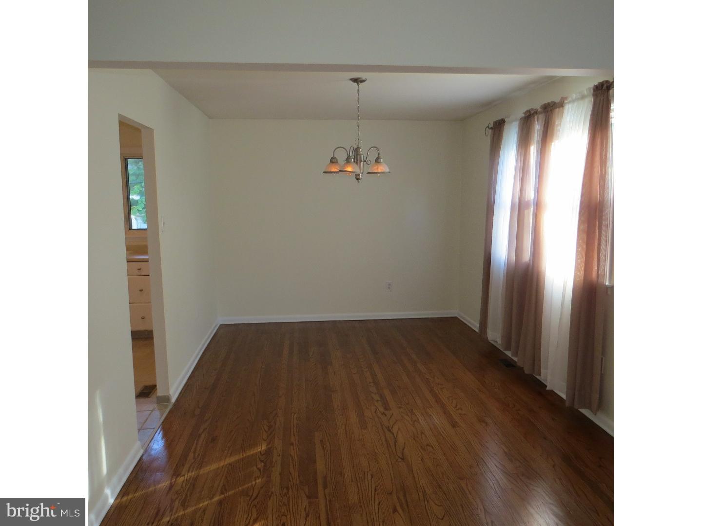 68 Hillside Road Turnersville, NJ 08012 - Photo 8 of 23 Gallery Image 8