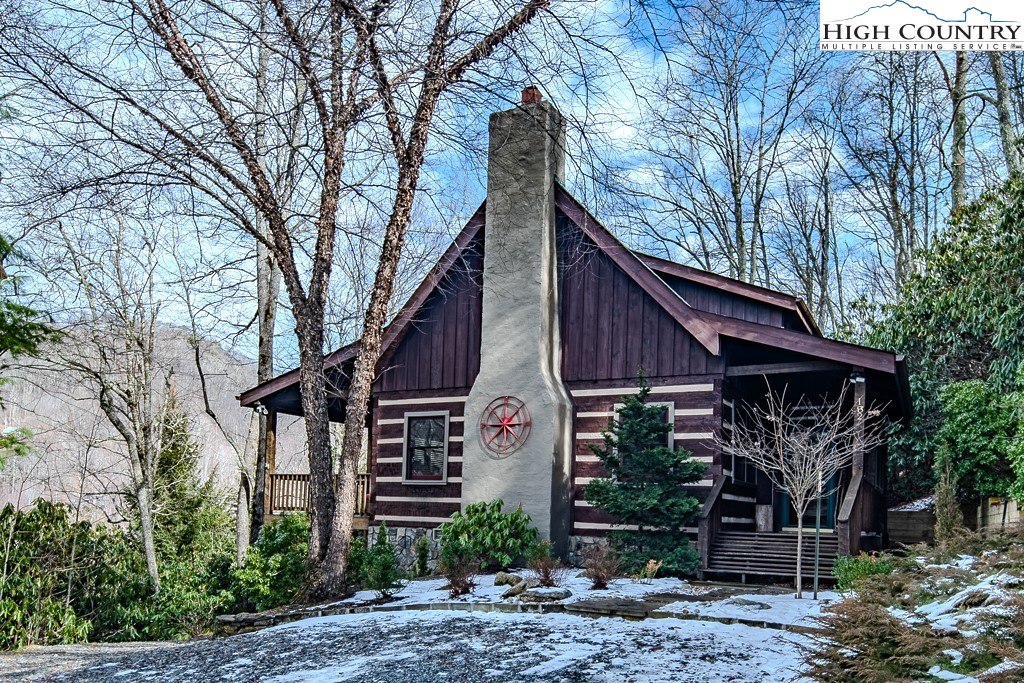 182 Streamside Lane Seven Devils, NC 28604 - Photo 7 of 47
