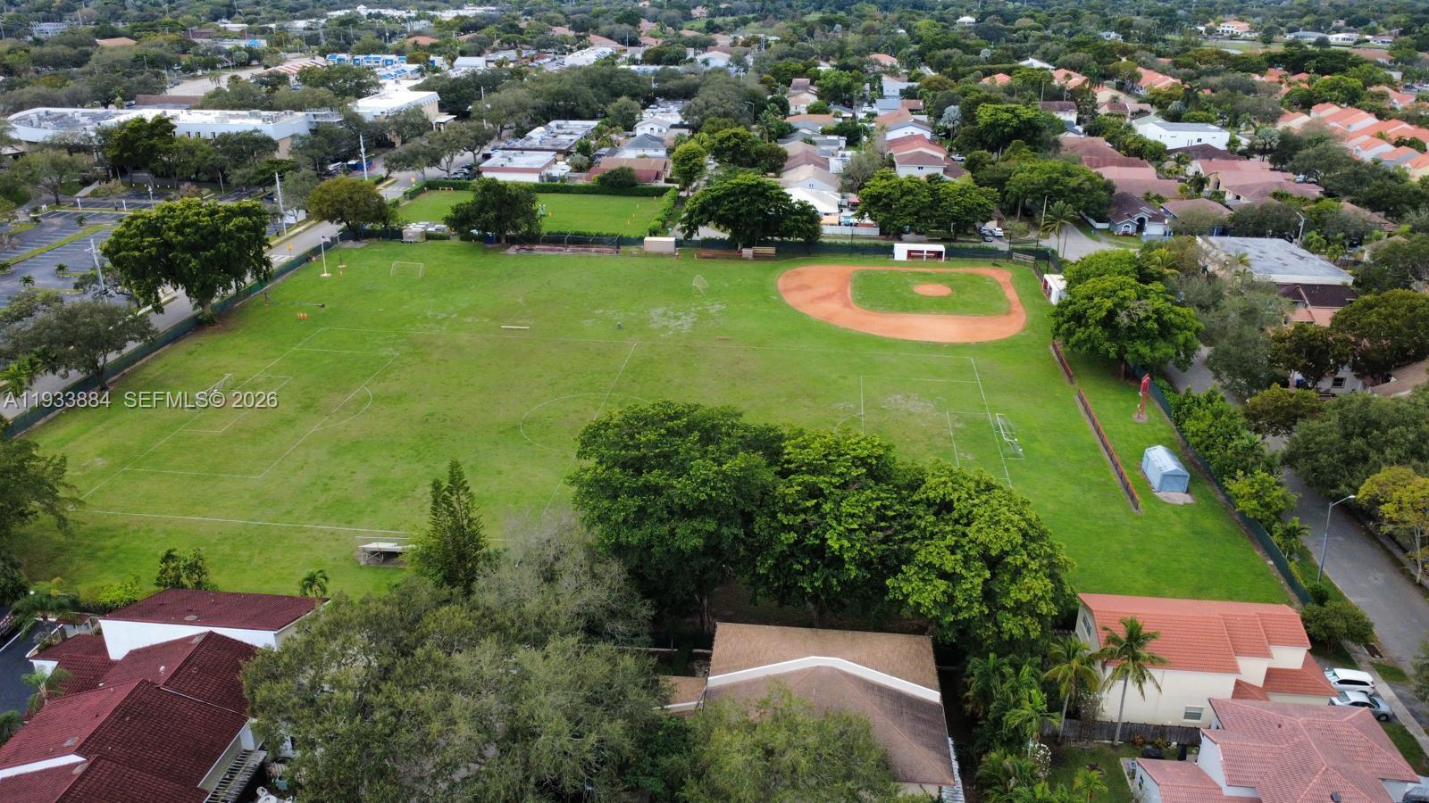 3321 Farragut Street, Unit 7H Hollywood, FL 33021 - Photo 19 of 23