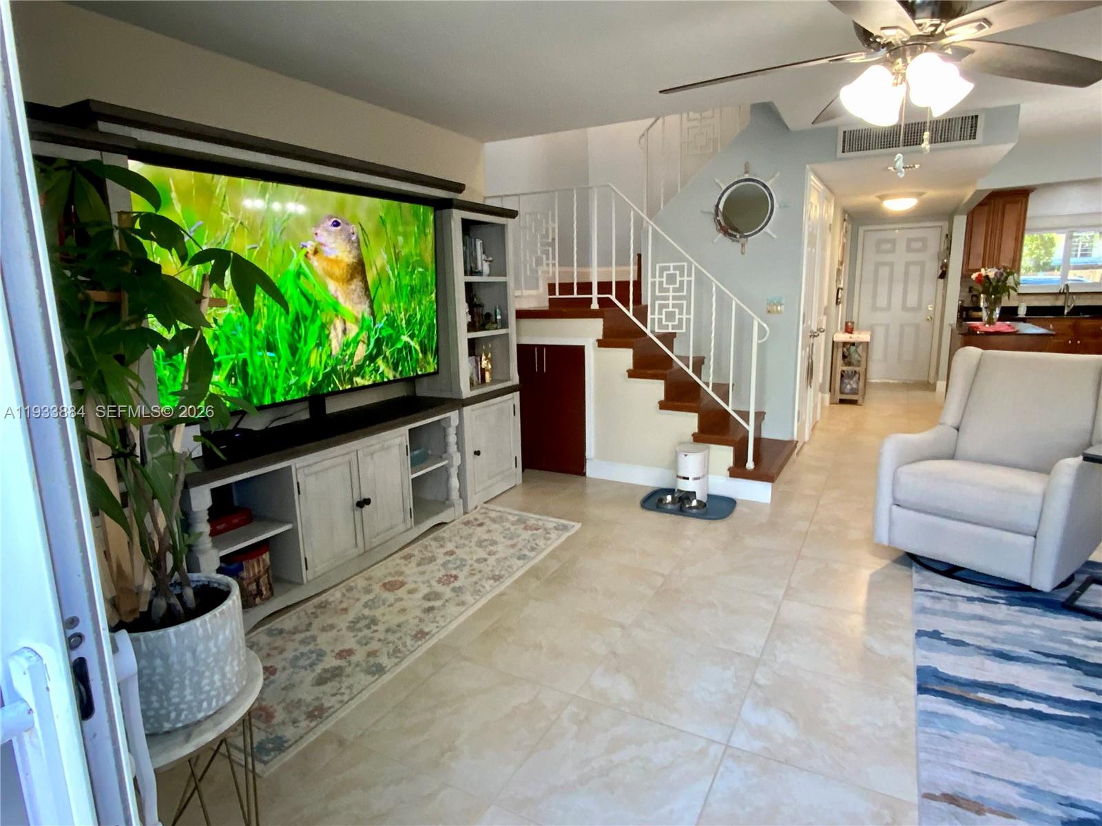 3321 Farragut Street, Unit 7H Hollywood, FL 33021 - Photo 8 of 23