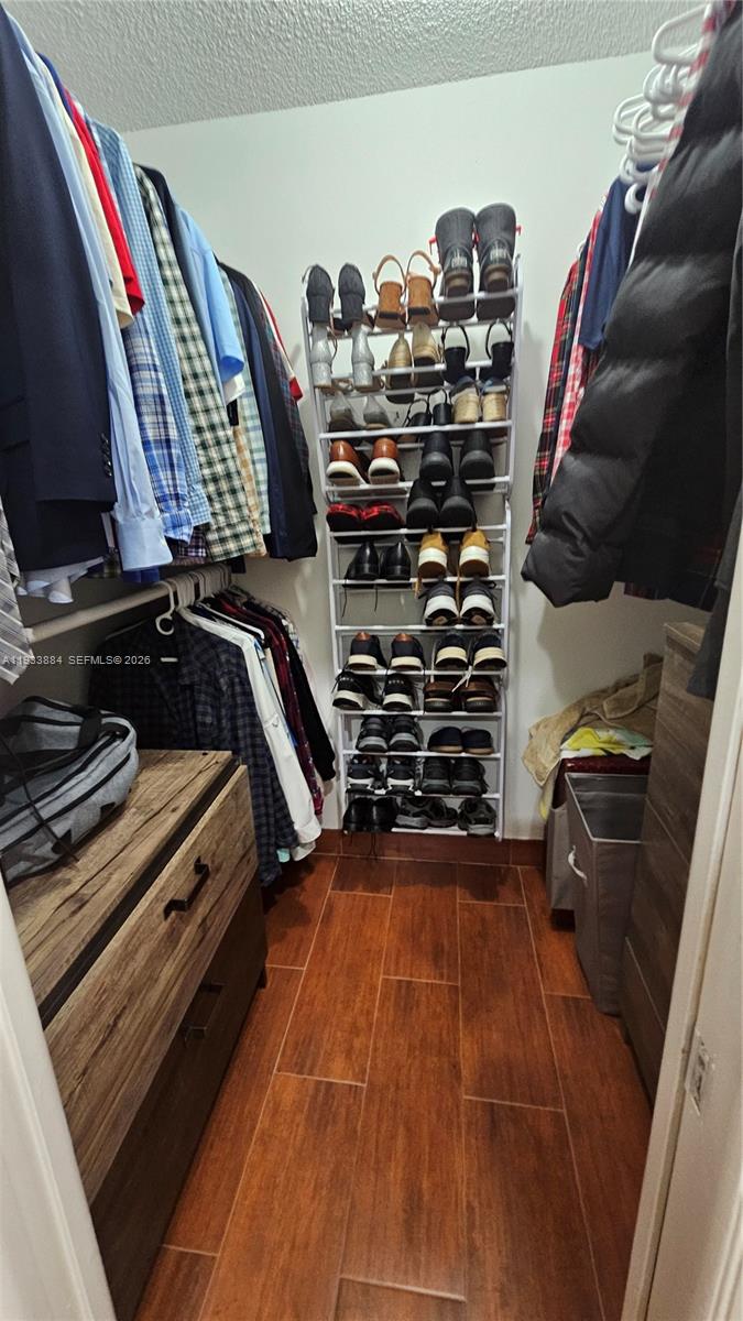 3321 Farragut Street, Unit 7H Hollywood, FL 33021 - Photo 10 of 23