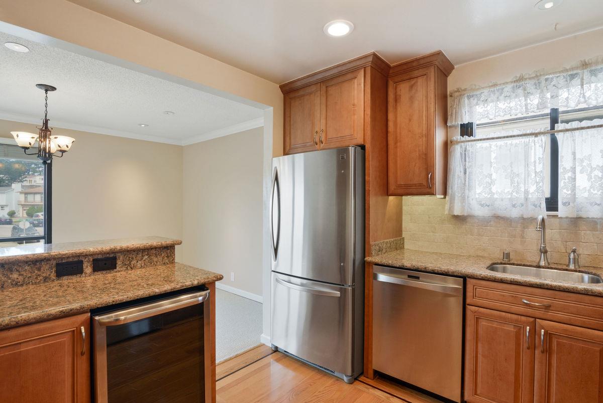 130 Gateway Drive Pacifica, CA 94044 - Photo 12 of 46