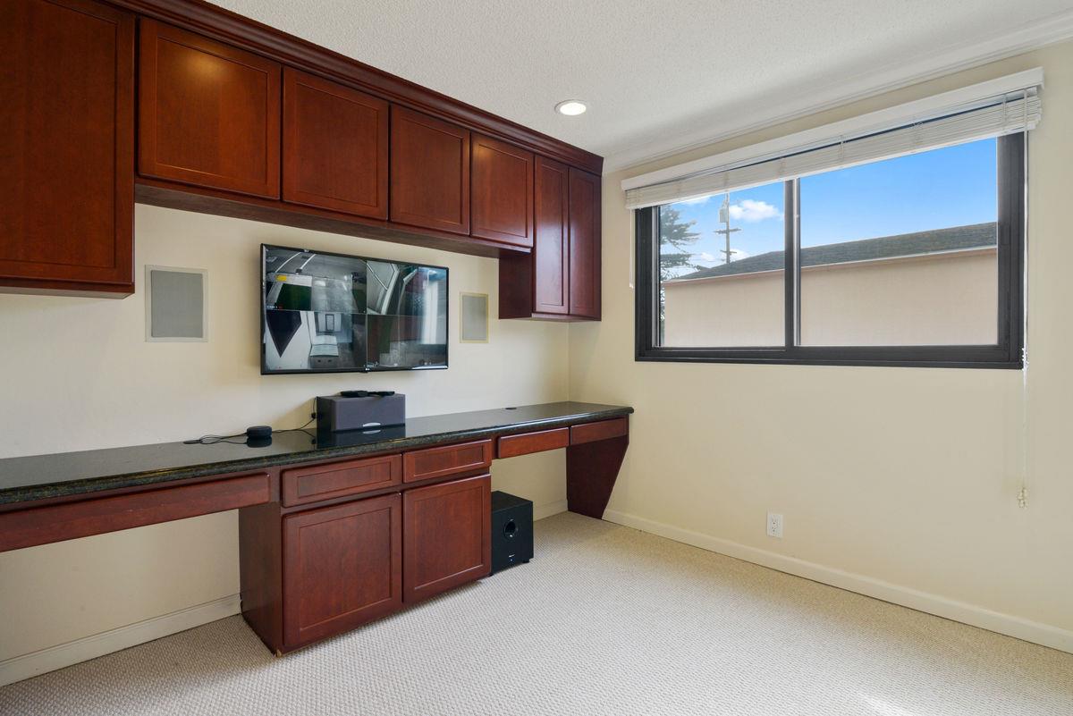 130 Gateway Drive Pacifica, CA 94044 - Photo 20 of 46