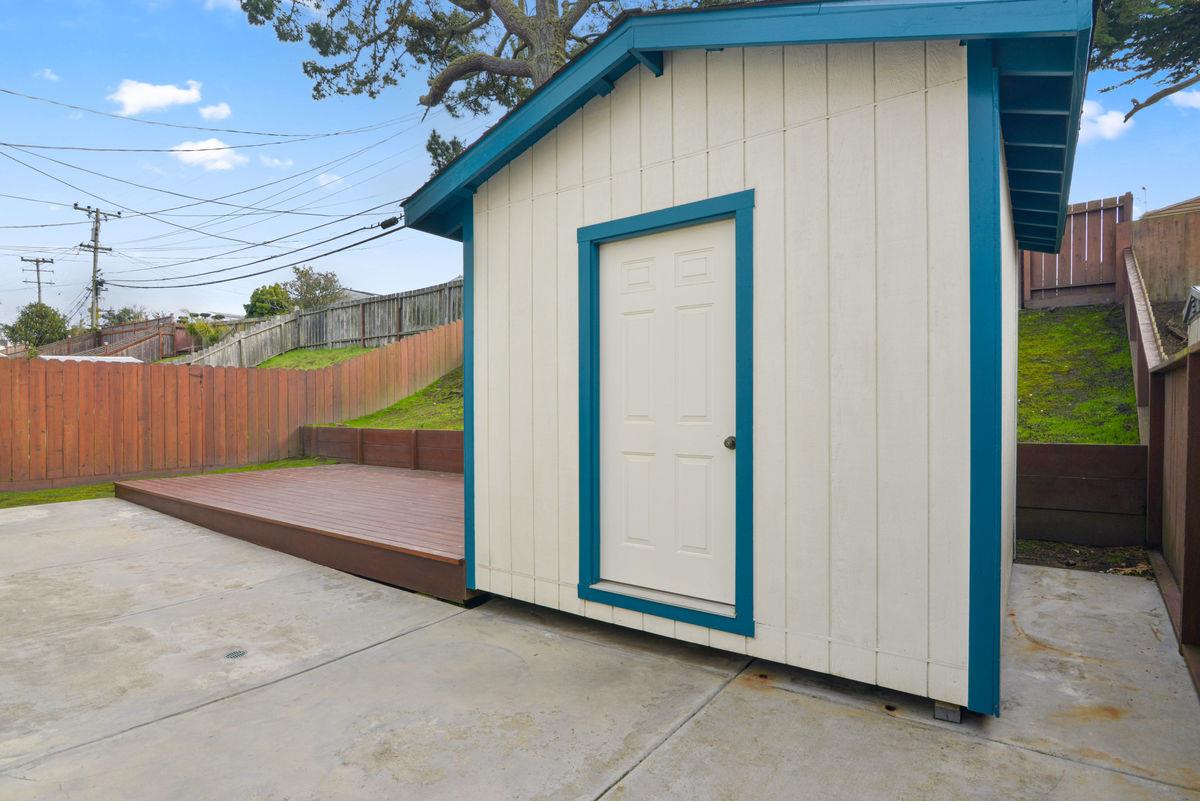 130 Gateway Drive Pacifica, CA 94044 - Photo 31 of 46