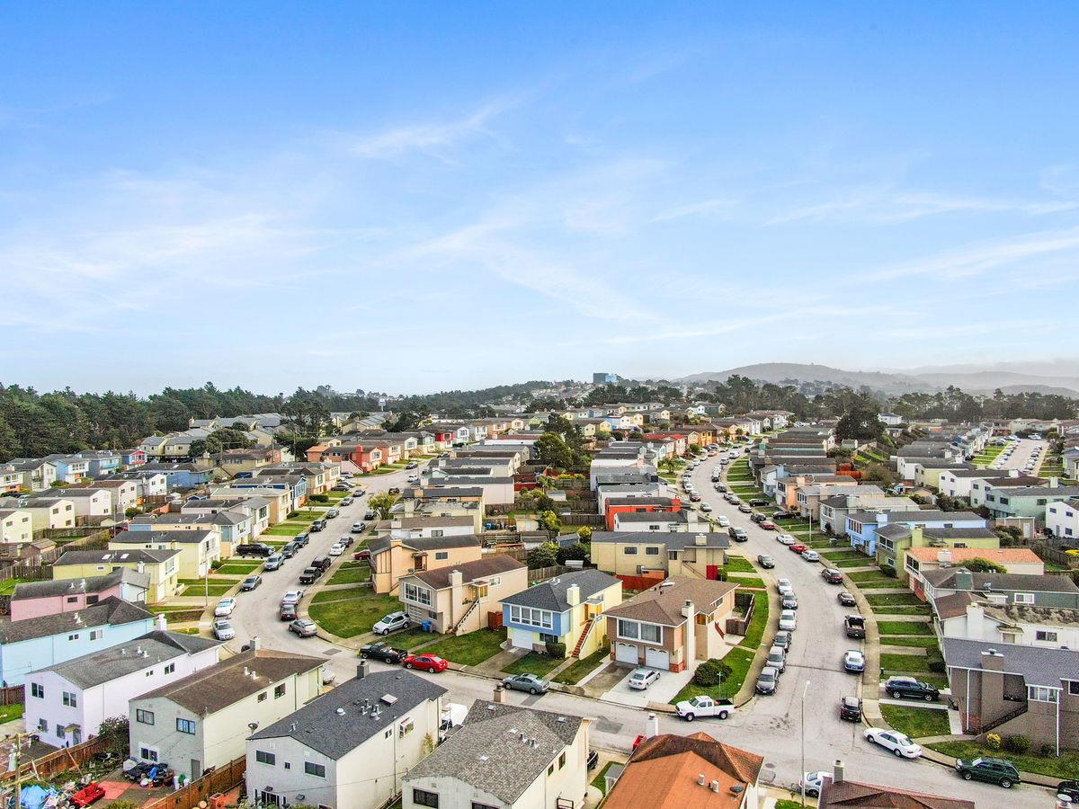 130 Gateway Drive Pacifica, CA 94044 - Photo 37 of 46