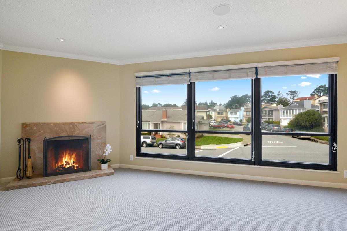 130 Gateway Drive Pacifica, CA 94044 - Photo 6 of 46