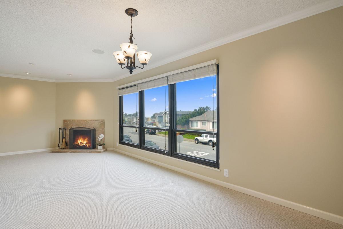 130 Gateway Drive Pacifica, CA 94044 - Photo 9 of 46