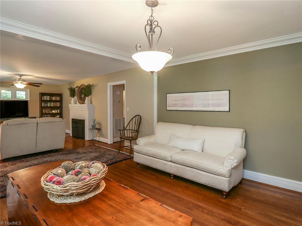 709 Lipscomb Road Greensboro, NC 27410 - Photo 9 of 29 Gallery Image 9