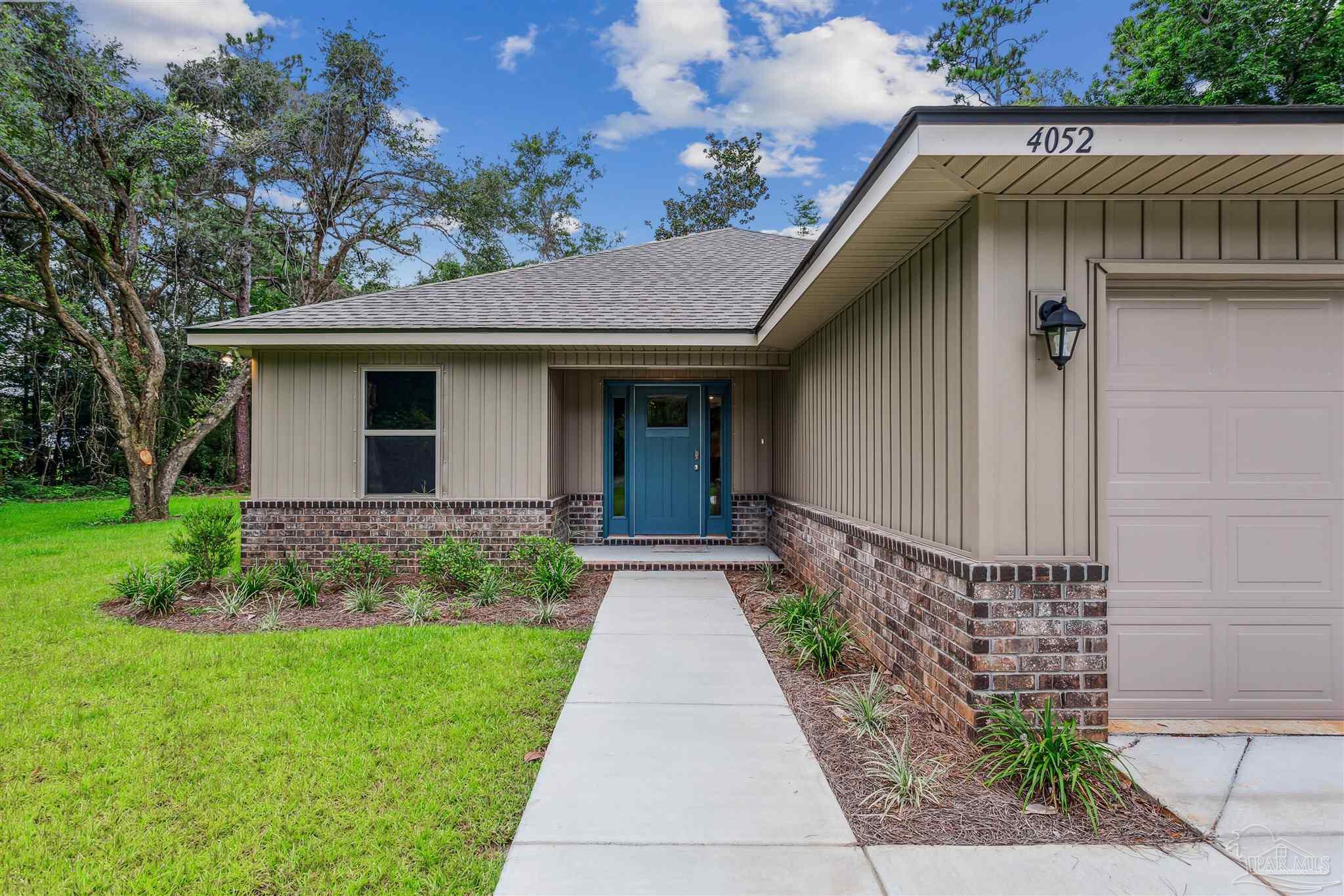 4052 Charles Circle Pace, FL 32571 - Photo 3 of 28