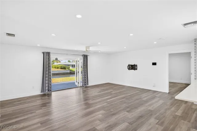 $522,500 | 5228 Tower Drive, Cape Coral, FL 33904