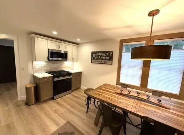 $2,250 | 2895 White Mountain Highway, Unit 2, Conway, NH 03860