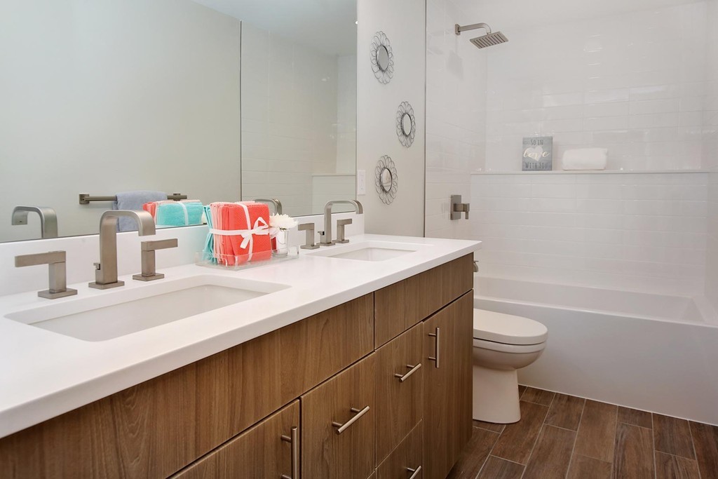 32 Kent Square, Unit 1 Brookline, MA 02446 - Photo 14 of 16