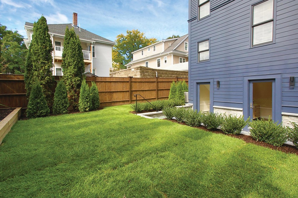 32 Kent Square, Unit 1 Brookline, MA 02446 - Photo 16 of 16