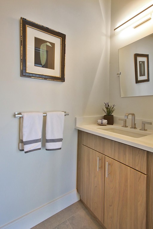 32 Kent Square, Unit 1 Brookline, MA 02446 - Photo 8 of 16