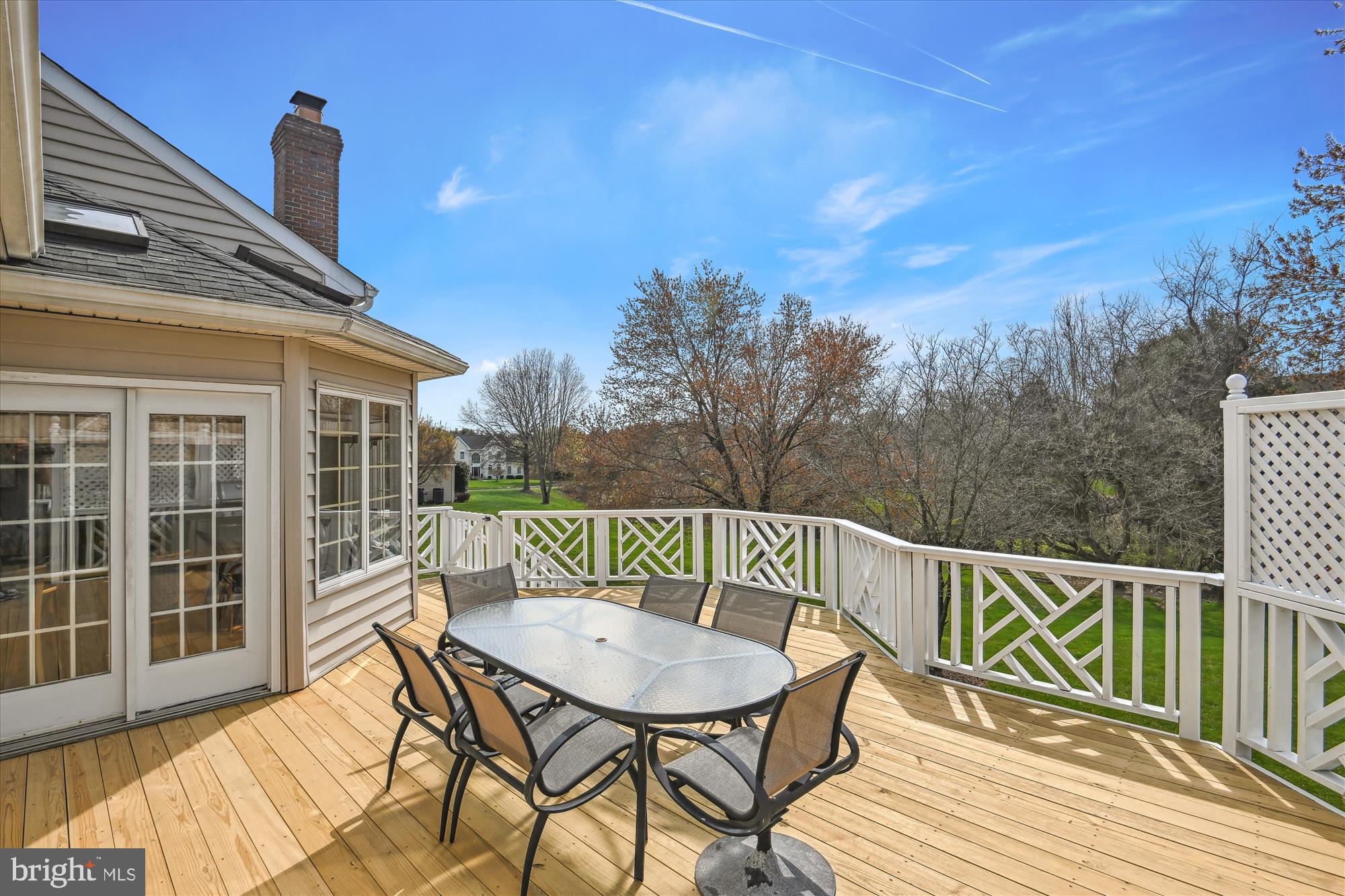 1702 Raleigh Hill Road Vienna, VA 22182 - Photo 21 of 60 Deck