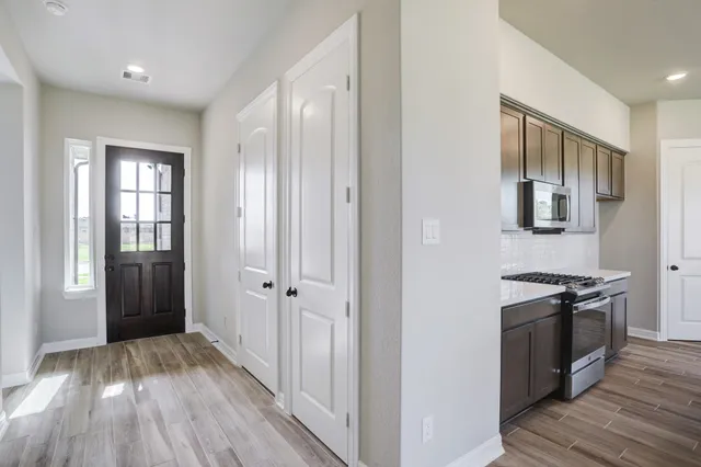 $336,000 | 1221 Friendship Trail, Seabrook, TX 77586