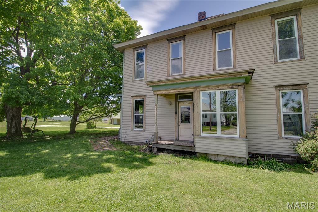 115 North Main Street Modesto, IL 62667 - Photo 3 of 57