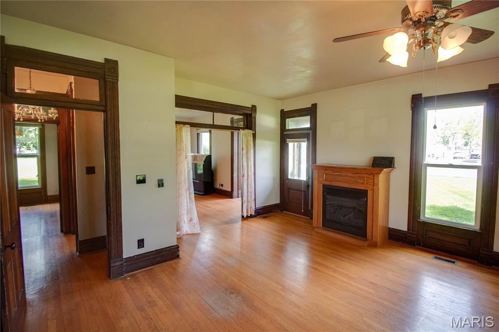 115 North Main Street Modesto, IL 62667 - Photo 8 of 57