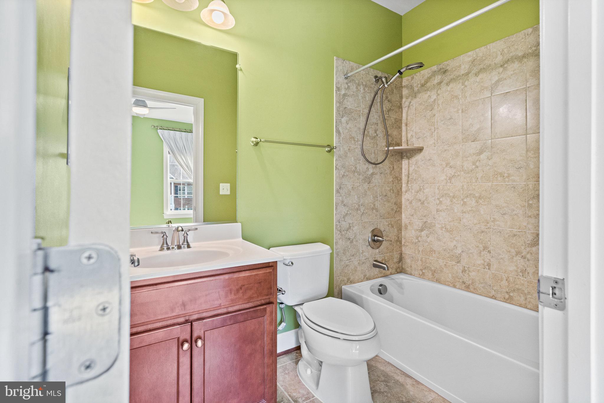 4561 Rona Place Fairfax, VA 22030 - Photo 39 of 78 Bathroom 2