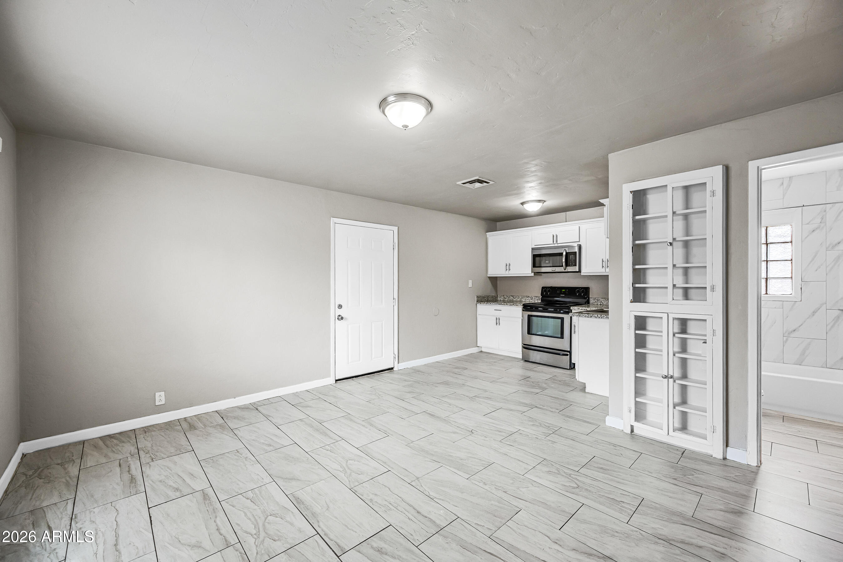 1724 West Thomas Road Phoenix, AZ 85015 - Photo 19 of 31 Casita kitchen and eat in kitchen