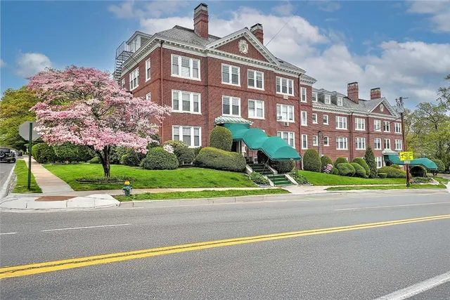 $340,000 | 234 President Avenue, Unit 16, Providence, RI 02906