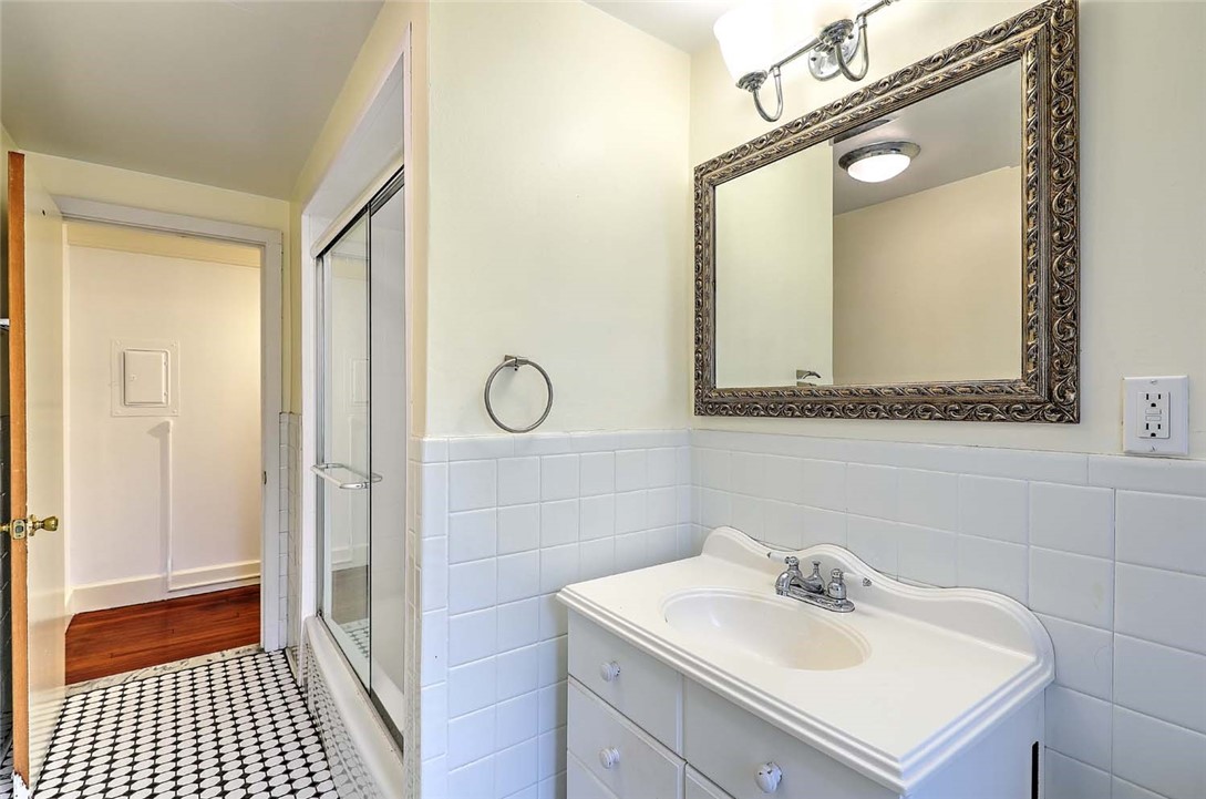 234 President Avenue, Unit 16 Providence, RI 02906 - Photo 33 of 34