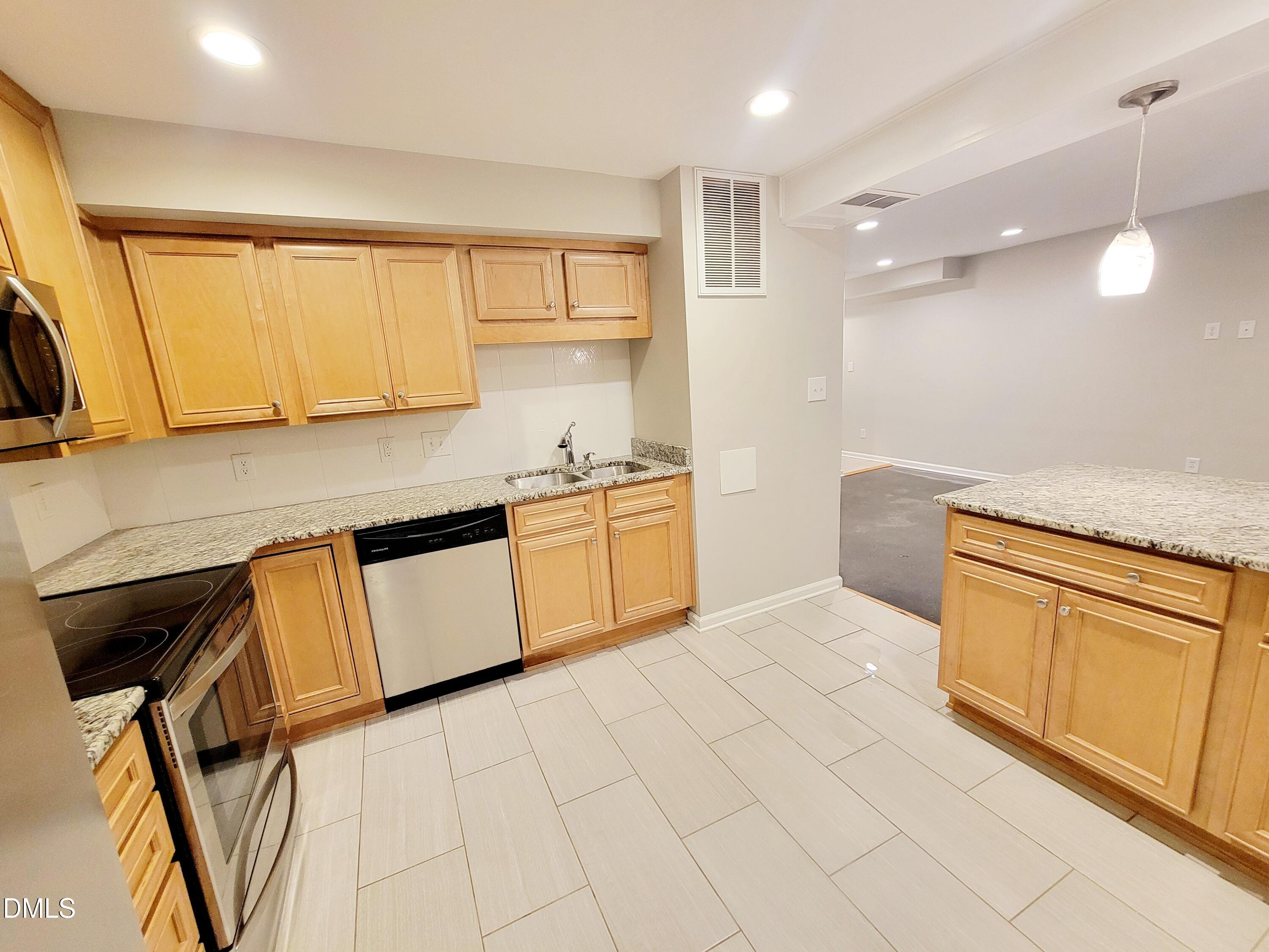 1422 Scales Street, Unit A Raleigh, NC 27608 - Photo 10 of 28