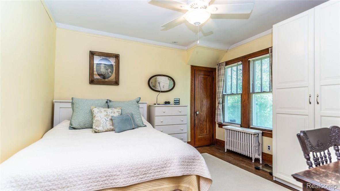 45940 Saltz Road Canton, MI 48187 - Photo 23 of 49 1st Floor Second Bedroom