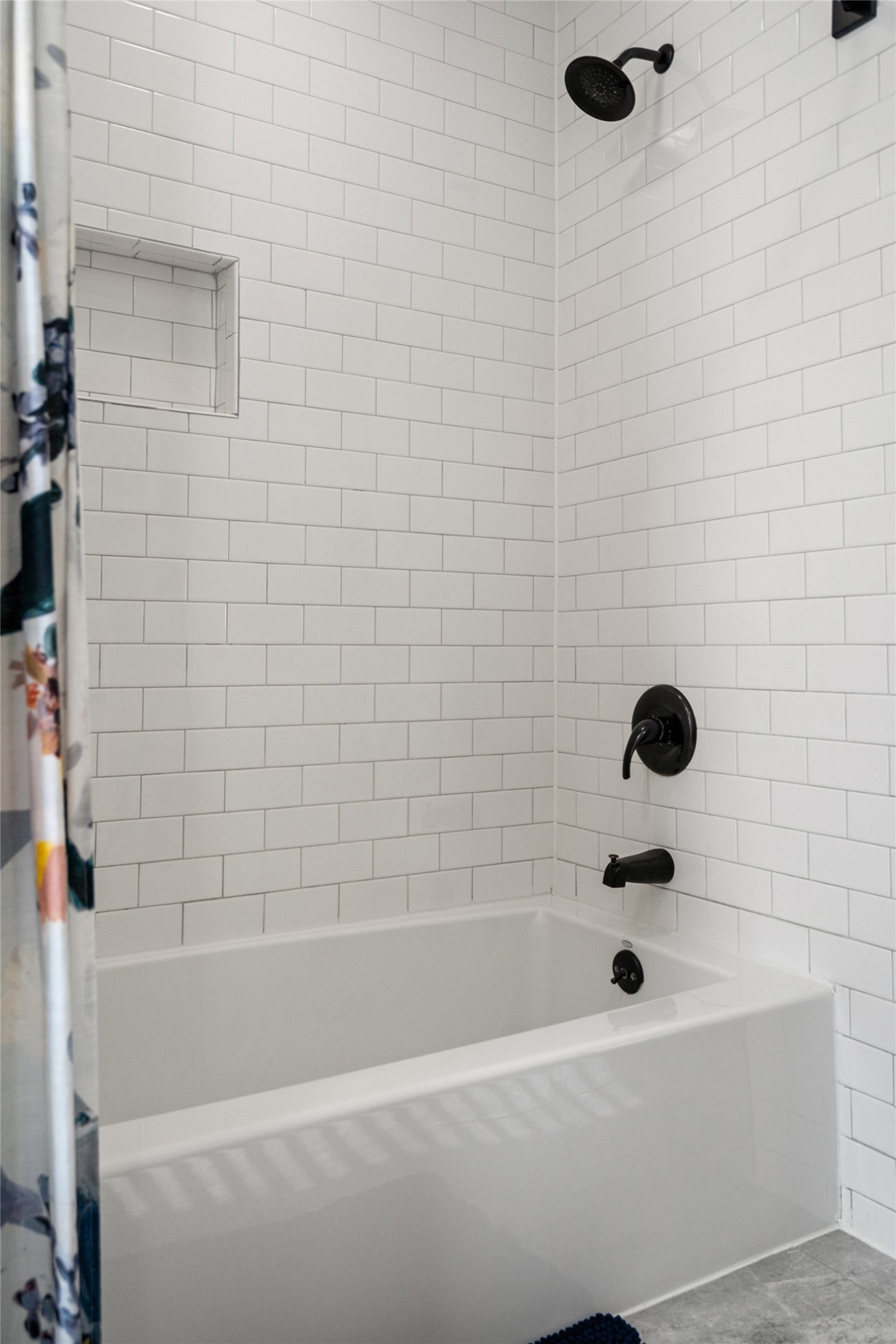 35 Presidio Road Wimberley, TX 78676 - Photo 13 of 37 Bathroom 1