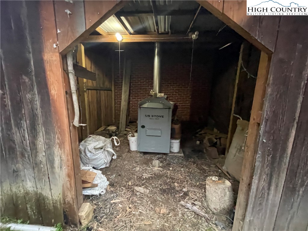 906 3 Top Road Creston, NC 28615 - Photo 29 of 37 Gallery Image 29